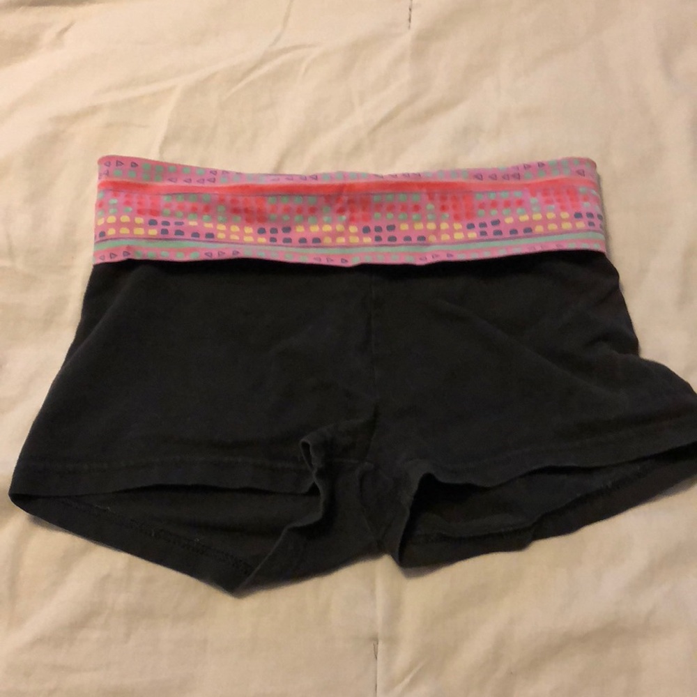 Yoga Fit Shorts